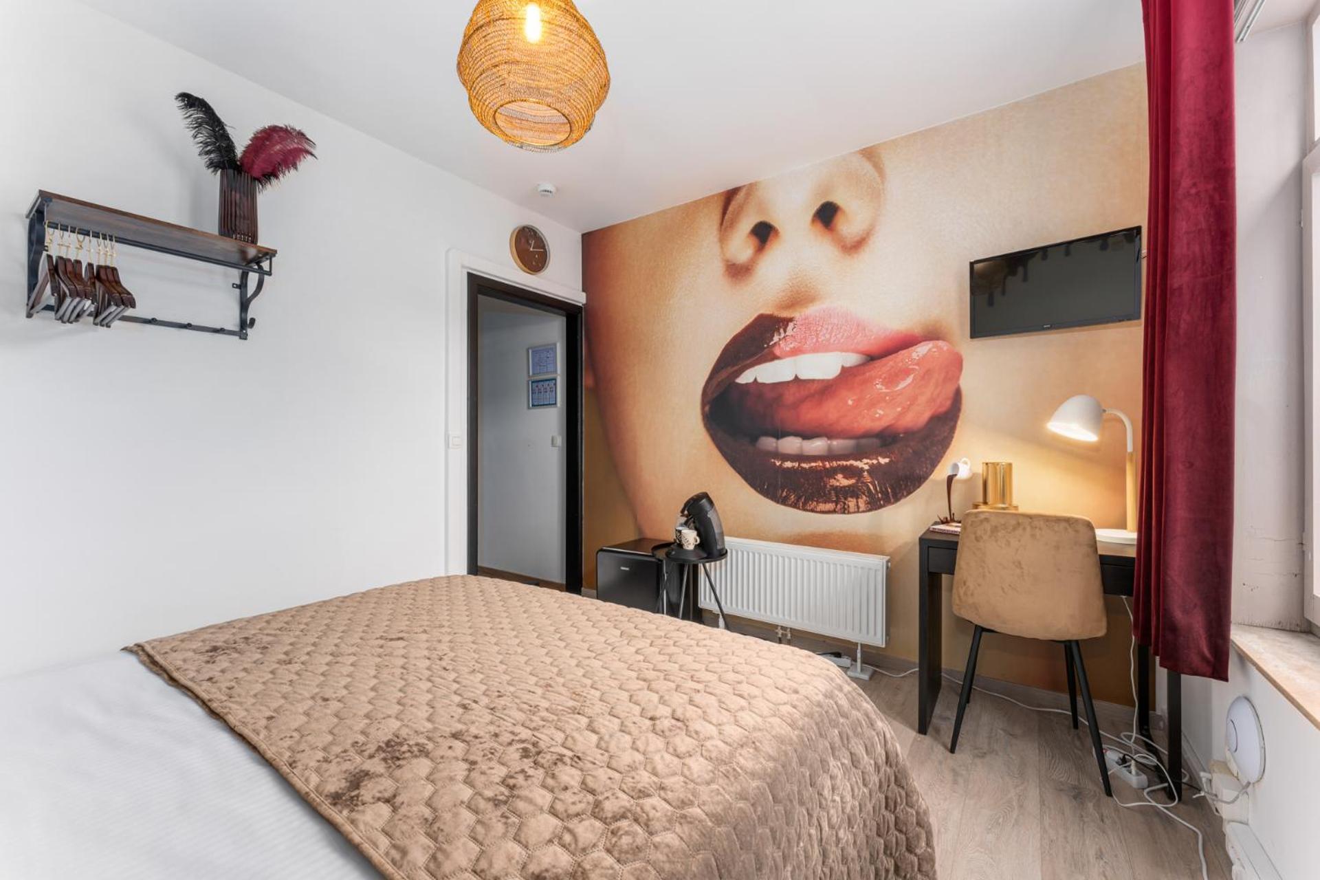 The Chocolate Suites Bruges Exterior photo